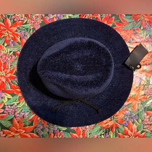 Marcus Adler Stylish women’s Navy Blue Hat